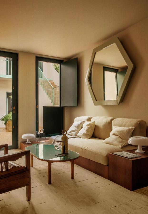 Bos*Cos Apartments Севиля Екстериор снимка